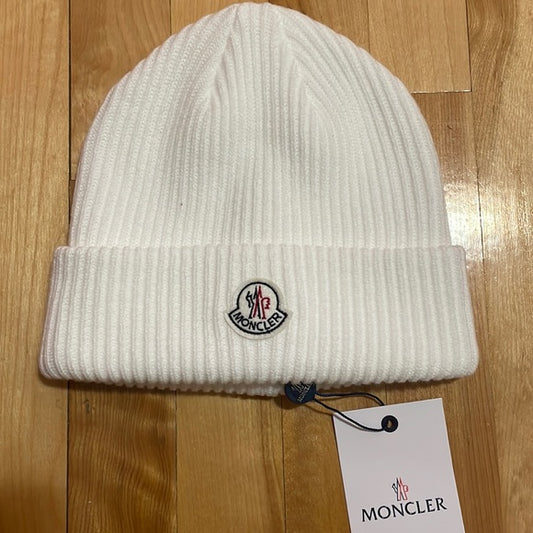 M Beanie White